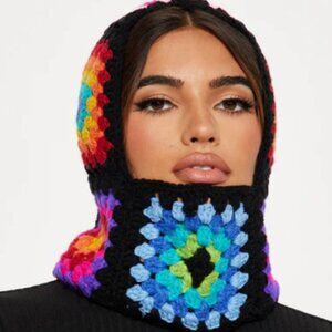 CROCHET Wood Stock Balaclava NWT